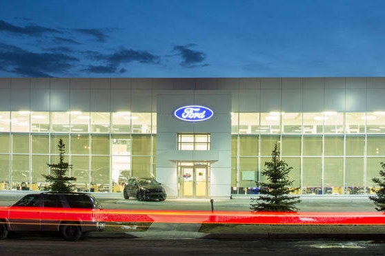 Photo of the outside of the Team Ford dealership